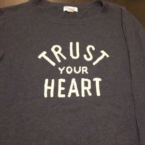 Old Navy LG navy sweater